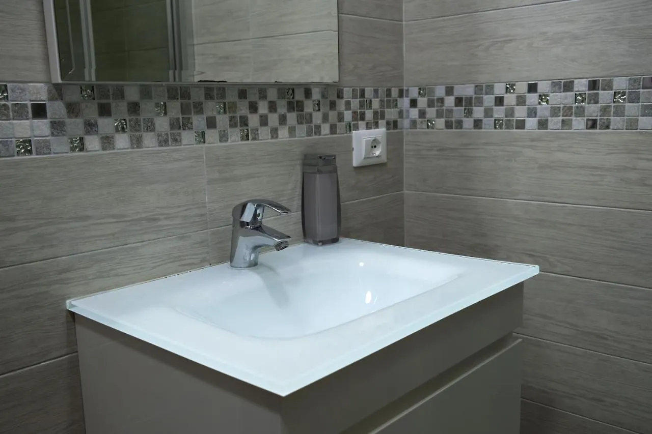 Hotel Roma Story 2
